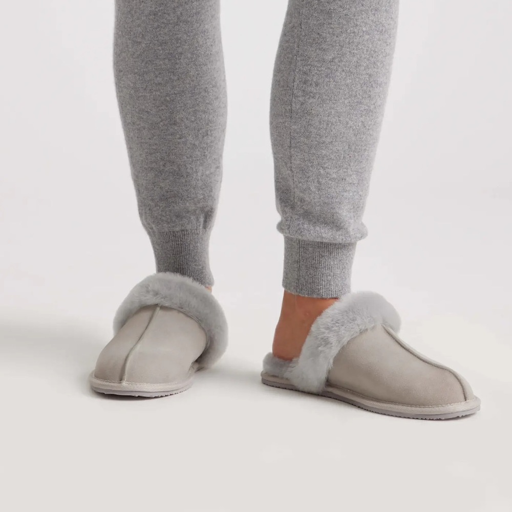 Quince Women's Cozy Grey Shearling Slippers - Picture 3 of 17